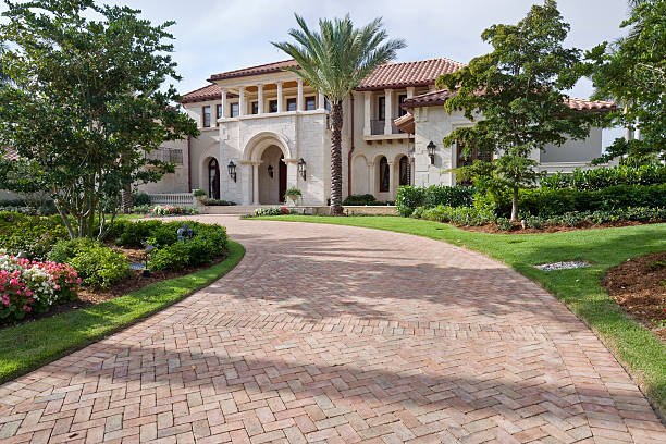 Best Driveway Borders and Edging Pavers in Gun Barrel City, TX